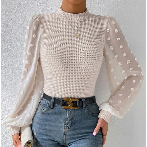 New Swiss dot long sleeve top - Picture 6 of 6